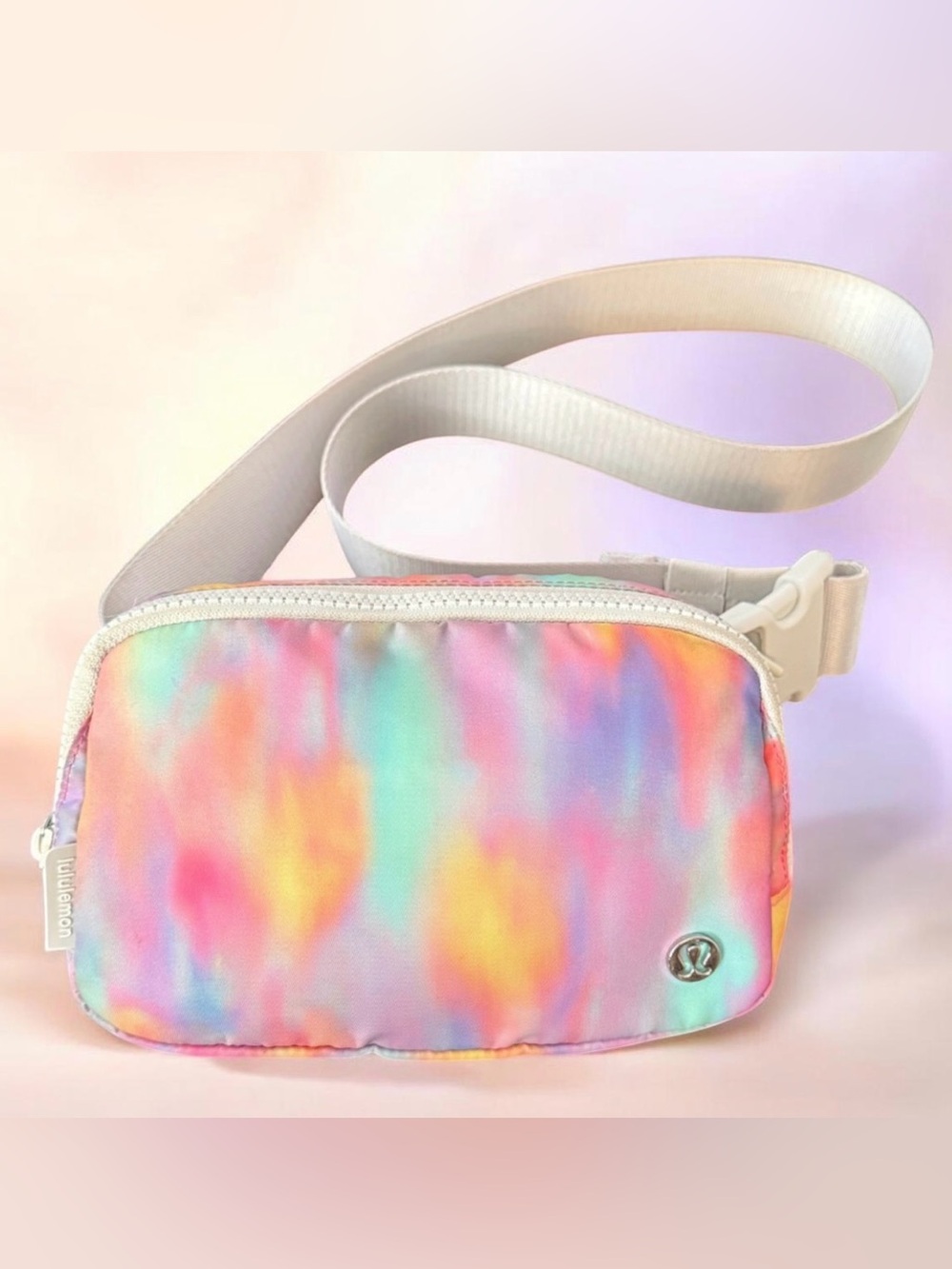 lululemon Everywhere Belt Bag Crossbody Prism Wash Multicolor Vapor Pink Purple
